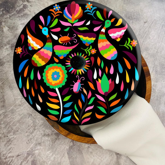 Diseños Tenangos 2026: tendencia de decoración. Colores vibrantes, simbolismo otomí. Tablas queso, tortilleros, charolas. Hecho a mano México.