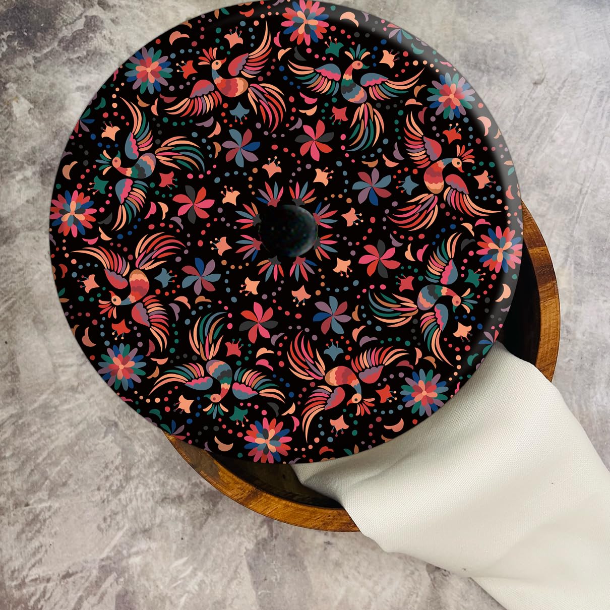 HASTA LA RAIZ | Tortillero Artesanal de Madera de Parota con Tapa Decorada y Resina – Hecho a Mano en México por Mujeres Artesanas Modelo: Tenango negro