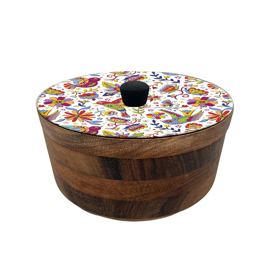 Imagen de tortillero artesanal de madera de parota con tapa decorada y resina – hecho a mano en méxico por mujeres artesanas modelo: folklorico artesanal mexicano